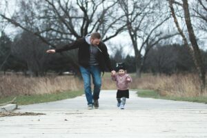 Read more about the article Effortless Dad Style: Staying Cool, Comfortable, and Ready for Anything